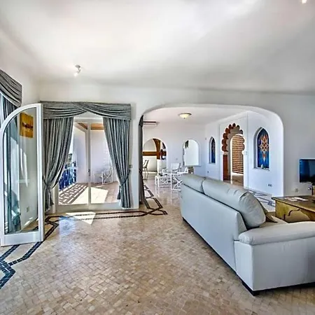 Sleeps 10 Pool Wifi Albufeira